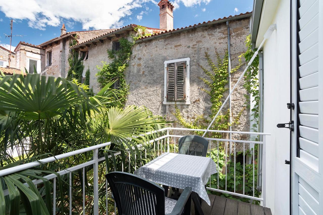 Apartments Medved In The Historic Center Koper Exteriér fotografie